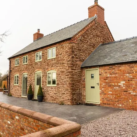 The Patches Villa Shrewsbury Exterior photo